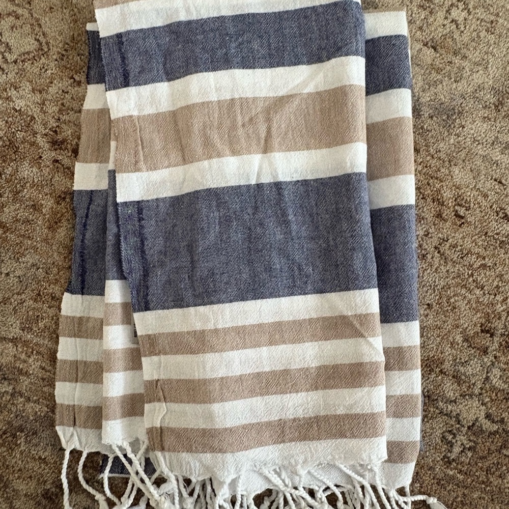 Elegant Cotton Shawl